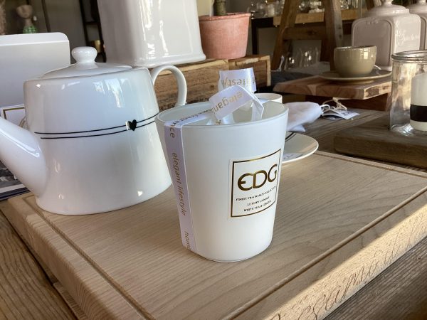 Candela profumata D8 H9 - 160gr white tea & ginger durata 34 ore