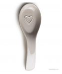 Poggiamestolo beige con cuore 9x25x3H