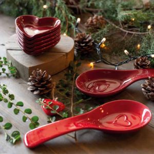 Poggiamestolo rosso con cuore 9,5x25Lx3H